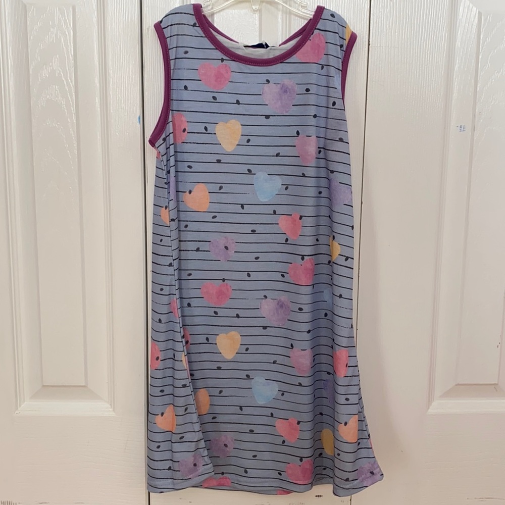 Girl’s dress